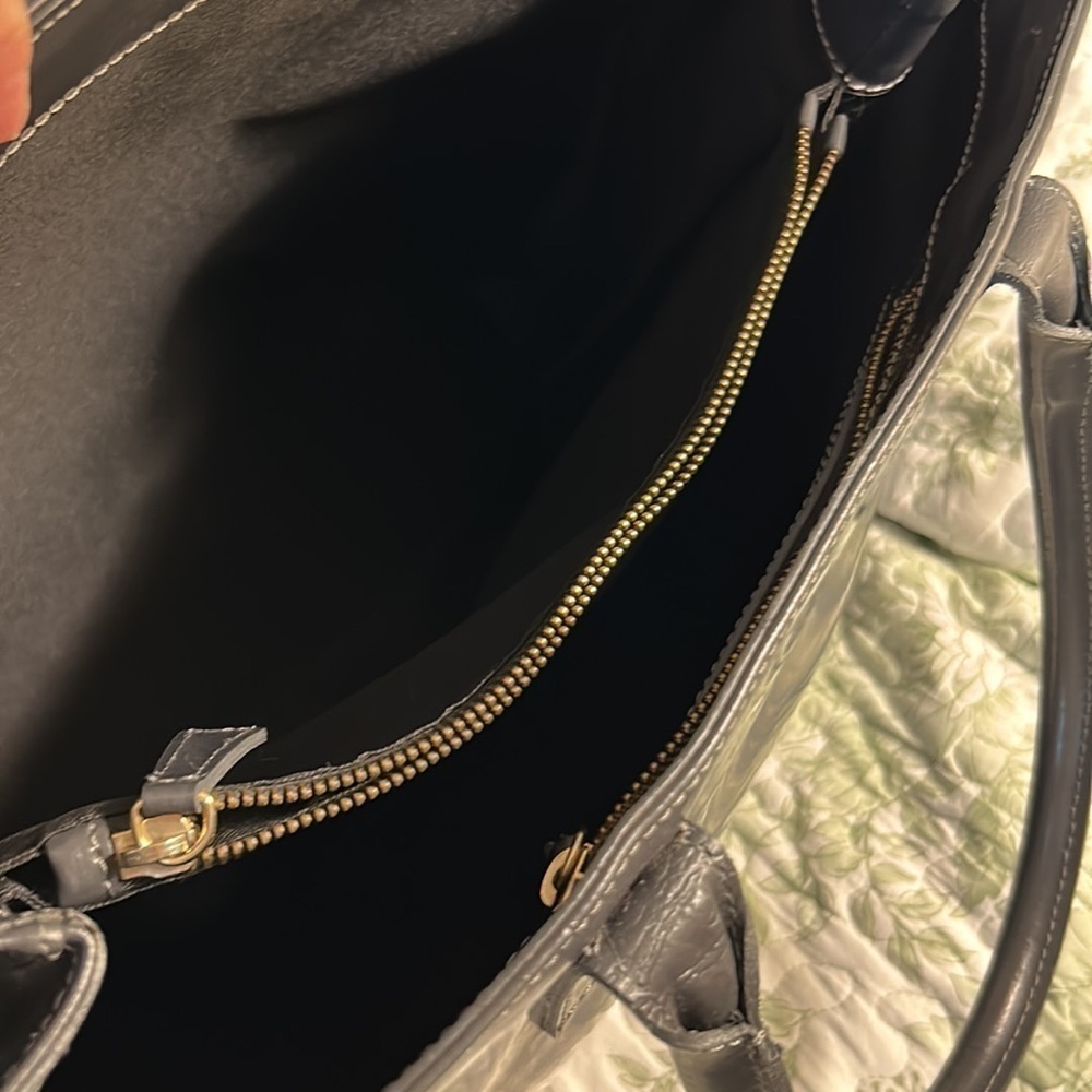 Alberta Di Canio gray leather tote.Approx. 17”wide 14.5 tall expanding width 6”. - Picture 7 of 11